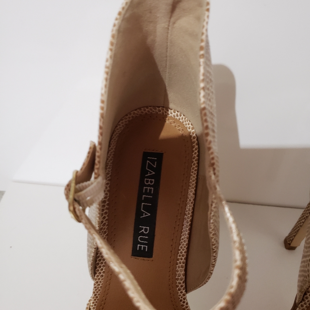 Cute sandal - Picture 2 of 4